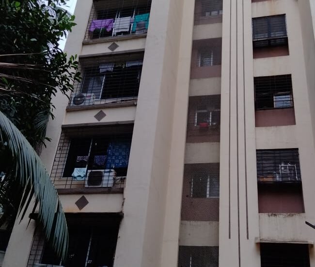 Available 2BHk flat for Sale in Borivali West