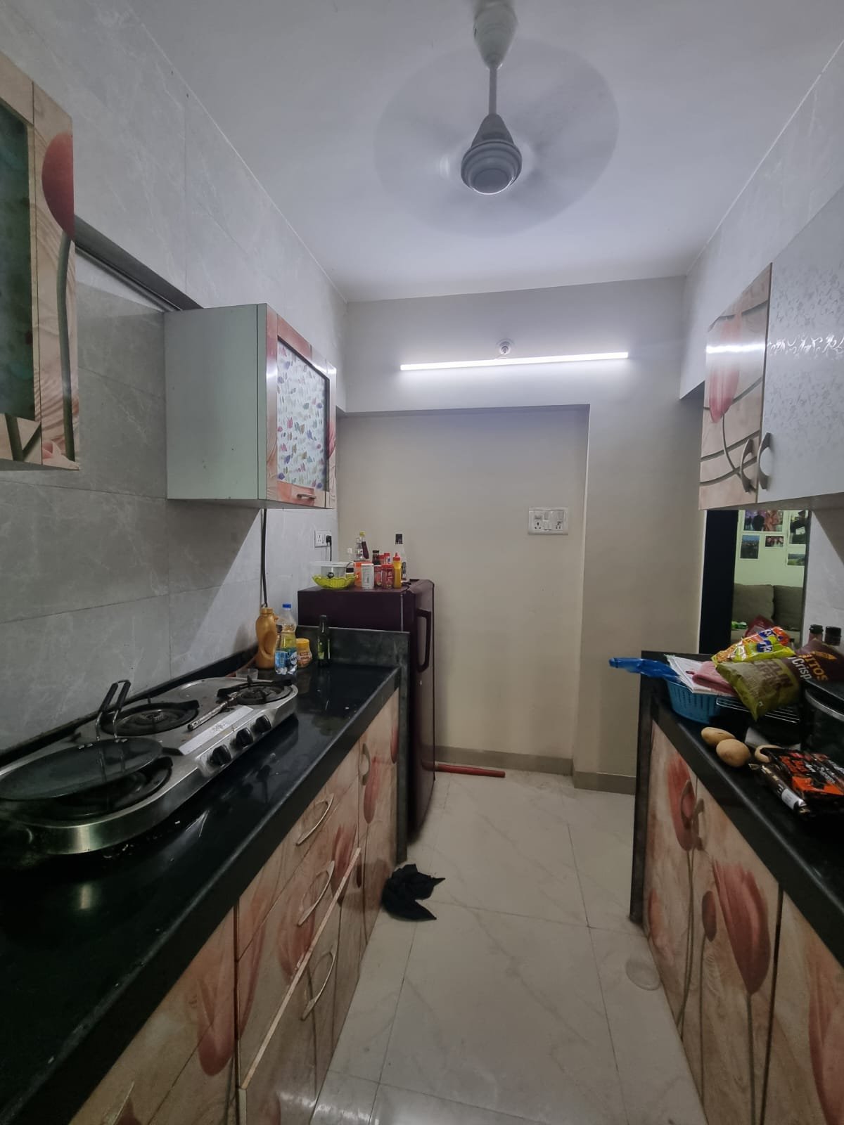 2 BHK flat on Rent in Borivali West, Shimpoli Manish Ved