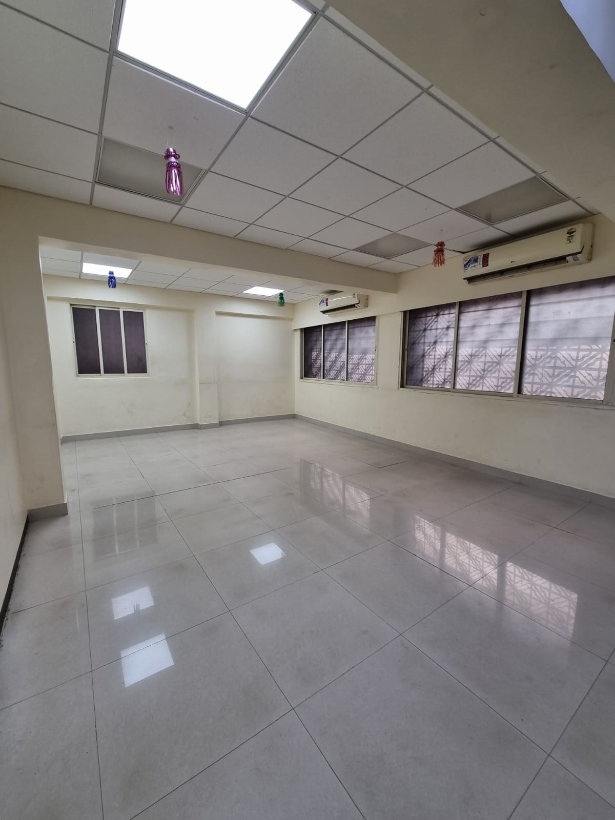 Commercial Office Premises on Rent in Borivali West | Manish Ved