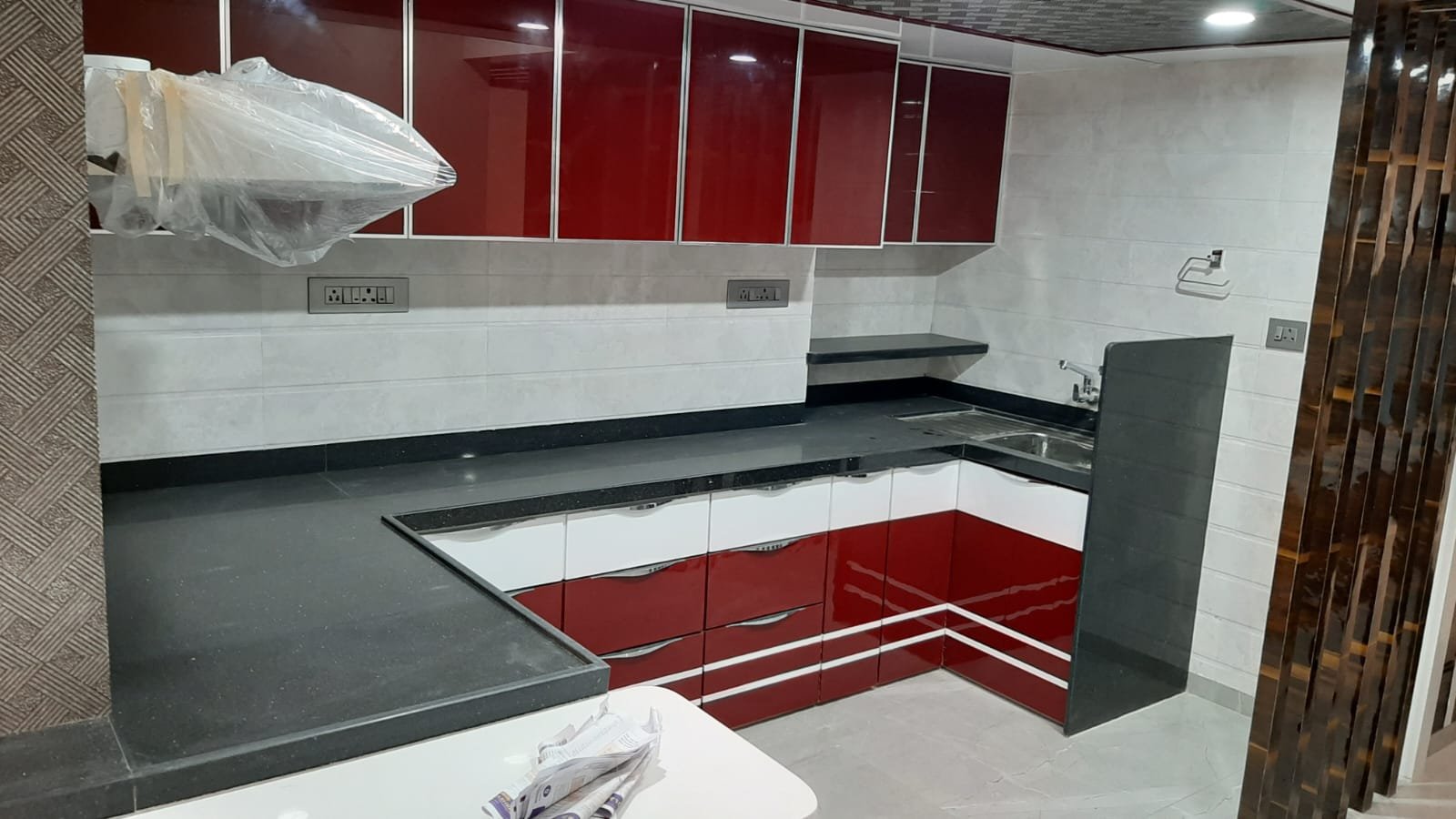 Available 3 BHK flat for Sale in Malad West,Liberty Garden.