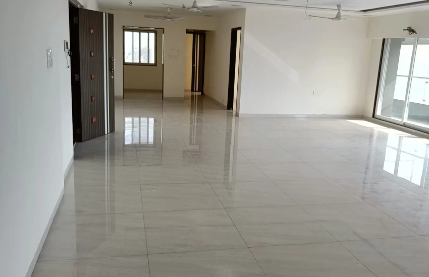 5 bhk flat for Sale in Borivali West Link Road