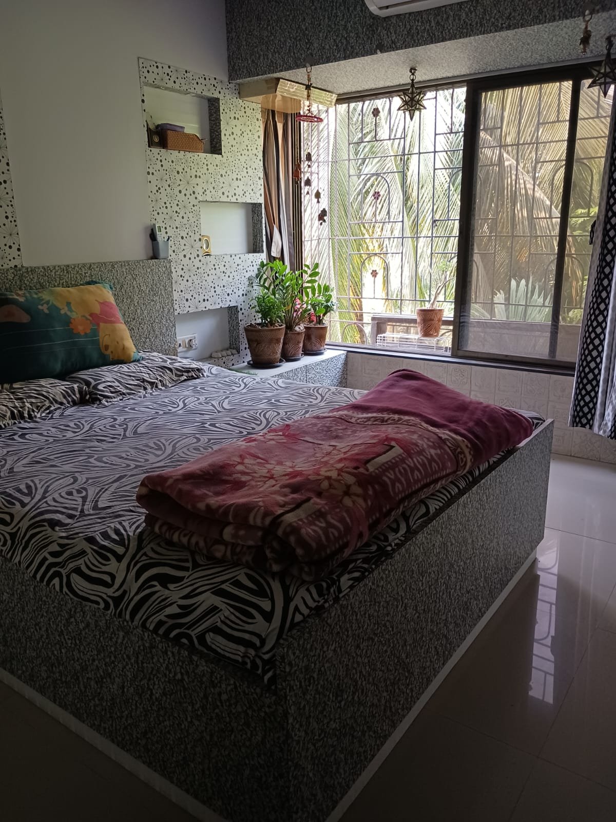 Available 3 bhk flat for Sale in Borivali West,Near Borivali Metro